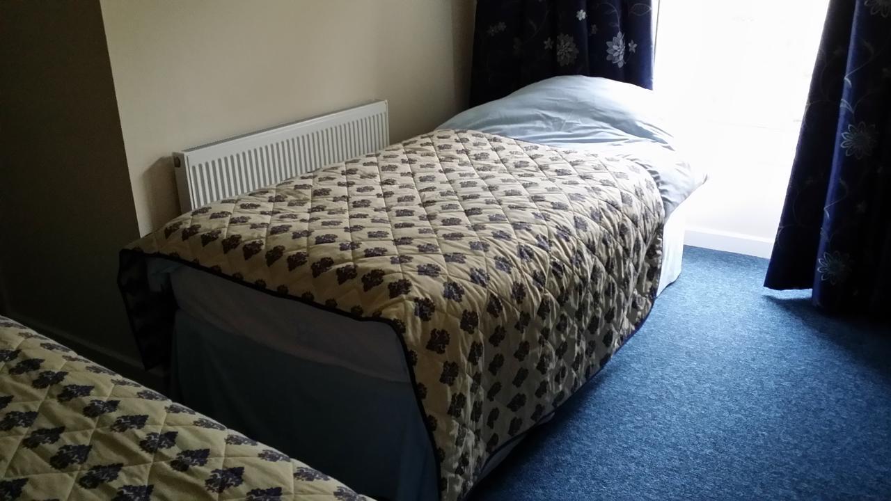 Kings Arms Guest House Ebbw Vale Eksteriør bilde